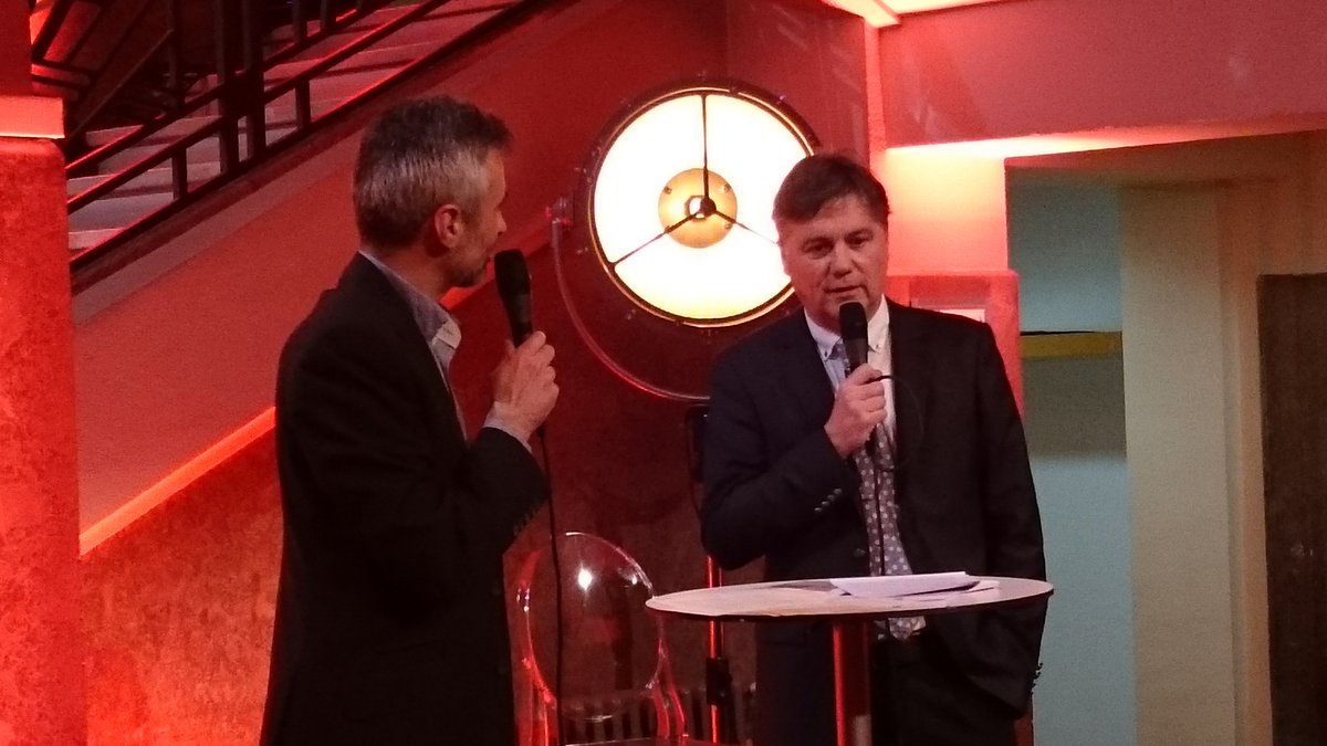 CCI_du_Morbihan's tweet image. Les #voeux2017 en duo : questions de Lionel Buanic et réponses du Président Montel #LaCCIsengage #Projetdigital #entreprises #Morbihan