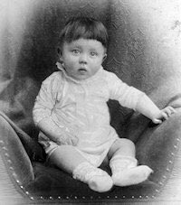 rickygervais's tweet photo. I know it's a long shot, but if you ever invent a time machine and plan to travel back and kill baby Hitler, this is what he looks like. https://t.co/ex7ibCopfF