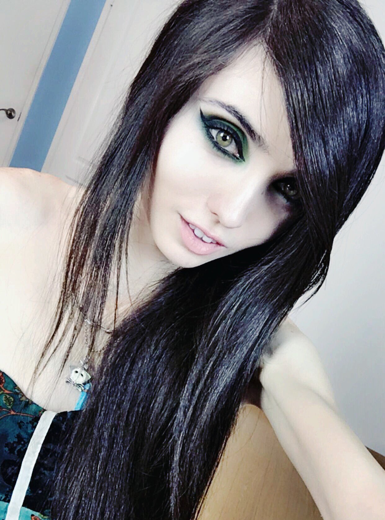 Eugenia Cooney'S Latest Appearance Sparks Concern - hj9vgow