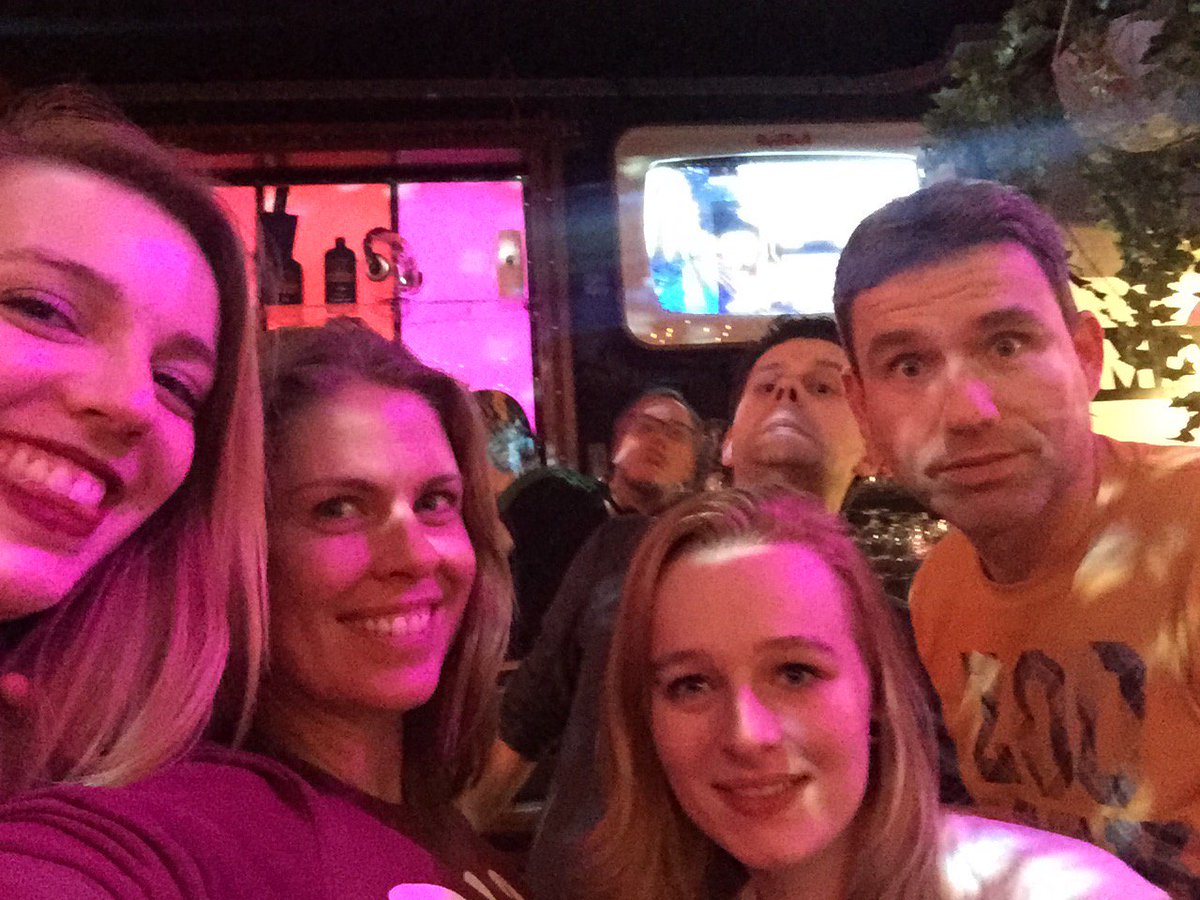 De voltallige redactie van Dichtbij neemt vanavond afscheid. Morgenvroeg wordt 't allerlaatste interview gepubliceerd op Den Bosch Dichtbij.