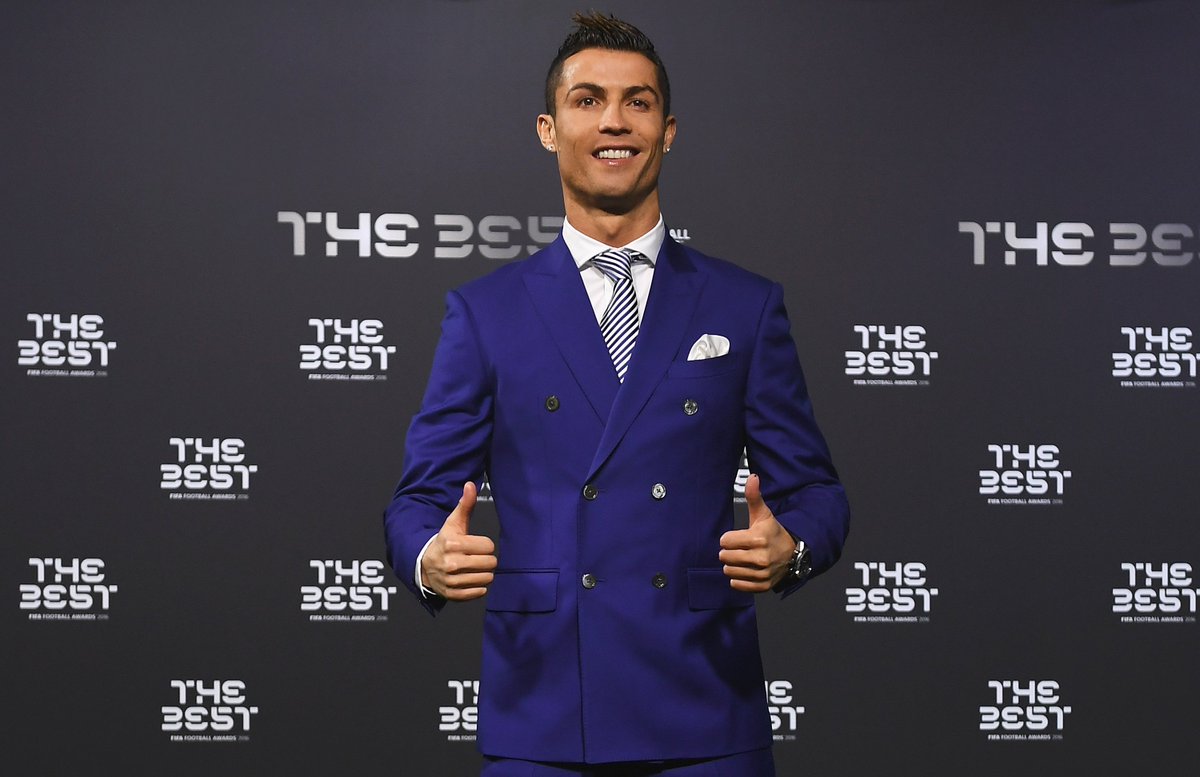 EASPORTSFC's tweet photo. Congratulations to @Cristiano for winning #TheBest FIFA Men's Player 2016 https://t.co/1pQs3XrZ6U