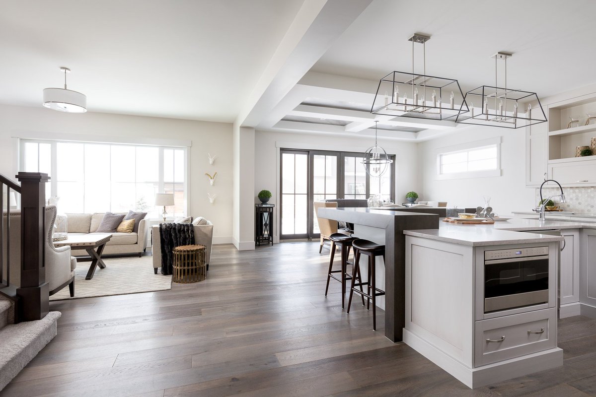 newwestcalgary's tweet photo. Great photo shoot Vail. $1,449,900 in @WatermarkYYC at Bearspaw . Home open for viewing. #newhomes #realestate #klassenphotos https://t.co/FtaAxIUFJW