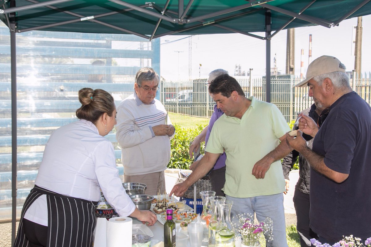 pacific_blu's tweet photo. Ellos disfrutaron de los sabores #Alcopa en vivo. Participa tú también los sábado de enero de 10:30 a 14:30 en Gran Bretaña 955, Talcahuano https://t.co/Q3n7NHbjRl