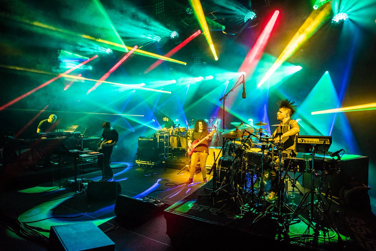 STS9's tweet photo. ★ STS9 2017 TOUR DATES ★
Info + tix here: https://t.co/E9zvZX6YaO

LA: 1/20 &amp; 1/21
Austin: 1/27 &amp; 1/28
Chicago: 2/3 &amp; 2/4
Vegas: 3/31 &amp; 4/1 https://t.co/Y0kVoajLZd