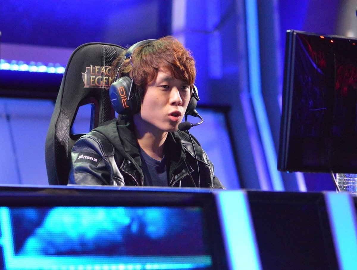 Dark Passage sign Move algo.fyi/gg7s6a