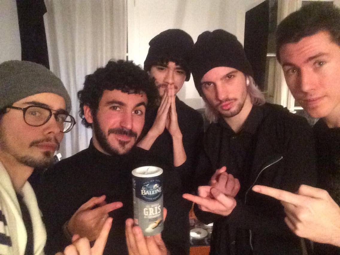 activerecords1's tweet photo. #active1an
Cette salière a servi de shaker à tout l'album de @MatHood ! Véridique ! 😂
https://t.co/6XQjoKaYyN https://t.co/dejNGLgcY9