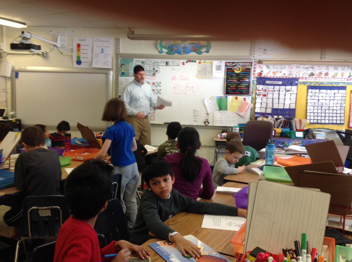 elle_ejohnson's tweet photo. Grade 2 kids had a special substitute today, Dr. Conti! The kids loved him! #bpschat https://t.co/HwG1NuYtJ9