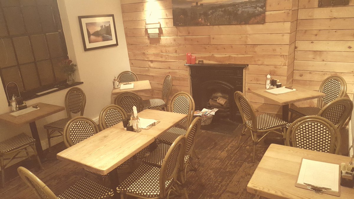 9AltarsCafe's tweet photo. Cosy https://t.co/4VNehbcql3