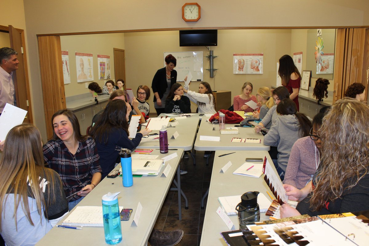 faustinstitute's tweet photo. COLOR ME BEAUTIFUL! The #SLJterm students learned how to determine the best color for different skin tones. #faustfocus https://t.co/Rrg1eUafk9