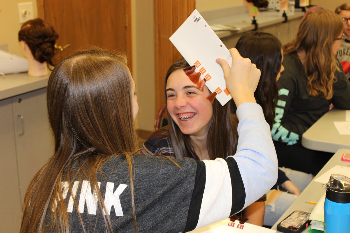 faustinstitute's tweet photo. COLOR ME BEAUTIFUL! The #SLJterm students learned how to determine the best color for different skin tones. #faustfocus https://t.co/Rrg1eUafk9