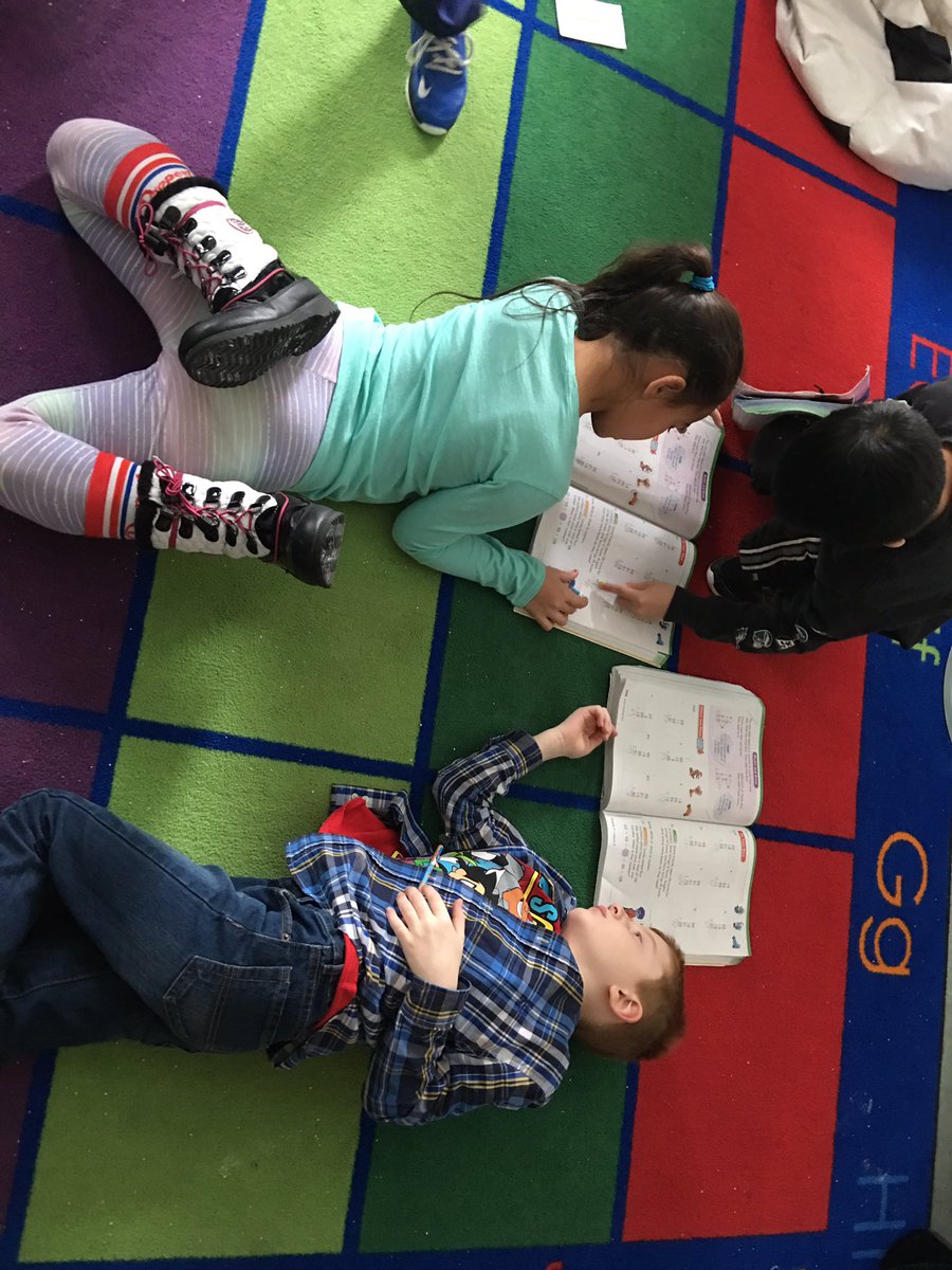 MichaelJDunlea's tweet photo. Flexible seating during math time is so popular, S's love it and are way more engaged. #tlap #edchat @NNSTOY @AAEdVoice #satchat #sunchat https://t.co/JbJcOicSmN