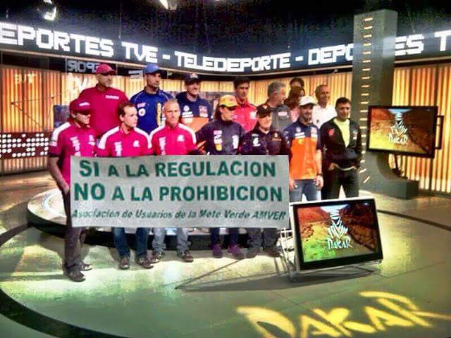 toreroendurero's tweet photo. #dakartve la ley de montes y su articulo 58 bis +las mormativas autonomicas no nos permiten practicar el off road @marcmartintw foto montaje https://t.co/nAkg6dCPna