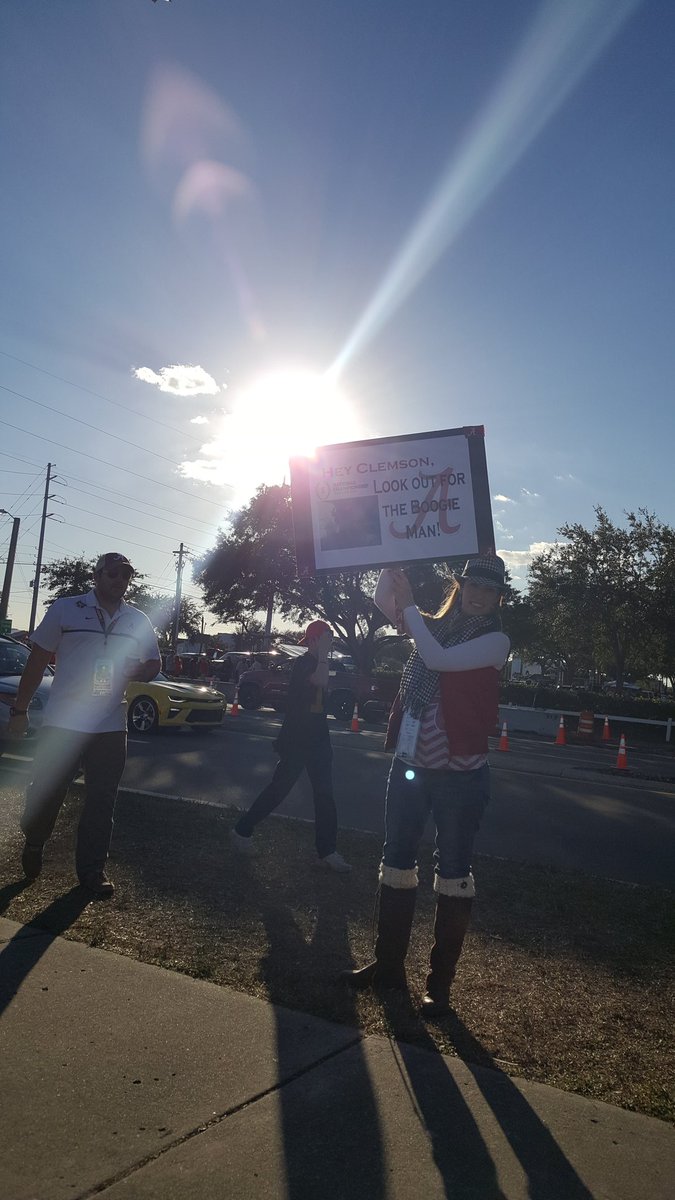 LingTjay's tweet image. 