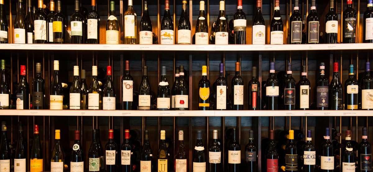 LaydenRobinson's tweet photo. Looking for #awesome #wine deals ? https://t.co/aHk11fNxfF #winelover #WineSpectator #Mondauy #vino #vivino https://t.co/x6lN1NZFd4