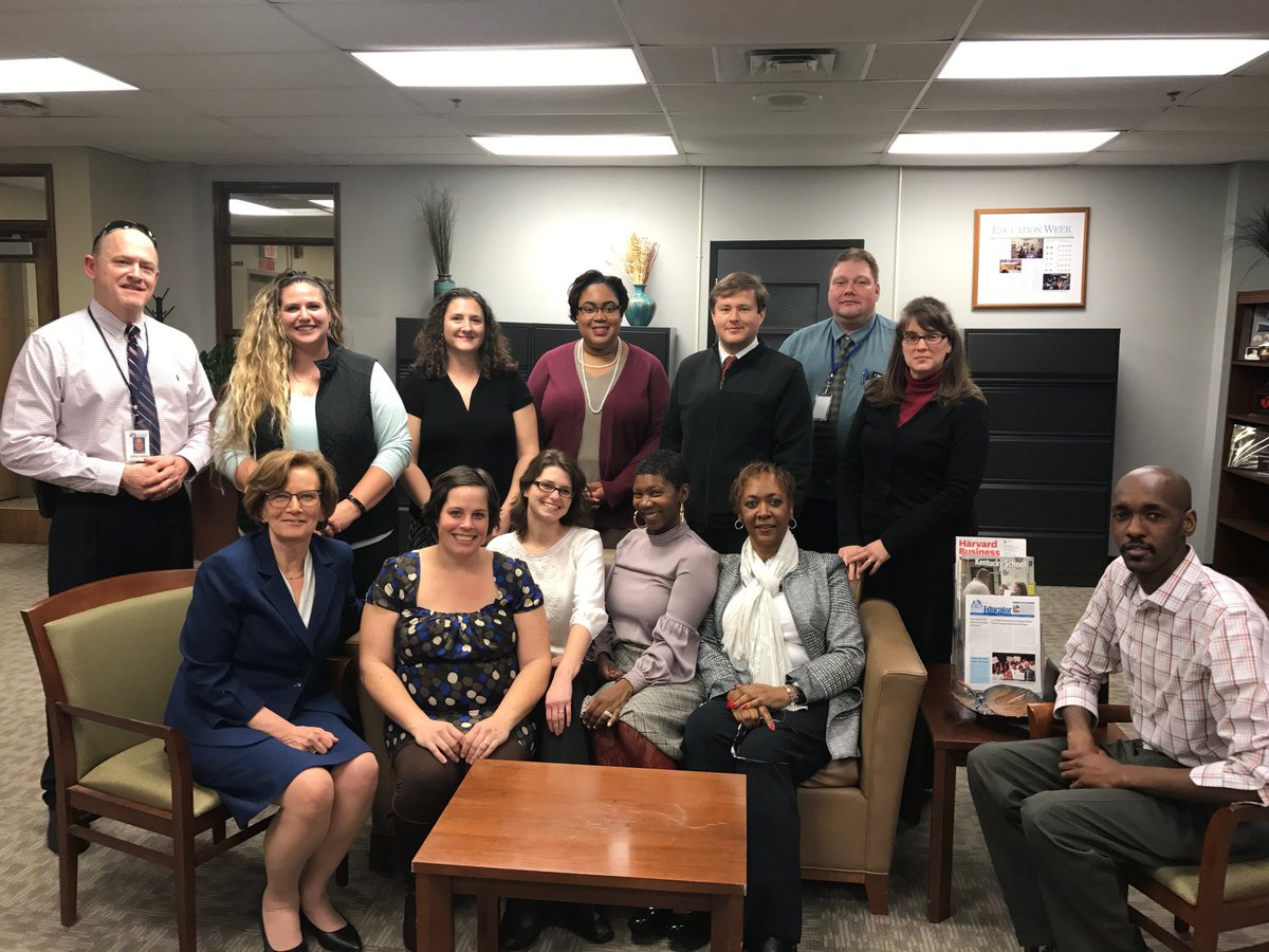 MrsWesleysClass's tweet photo. It's a privilege to help make an impact with @JCPSSuper and other @JCPSKY colleagues! Here's to moving toward 2020! #Vision2020 #wearejcps https://t.co/EjSfeWdaJU