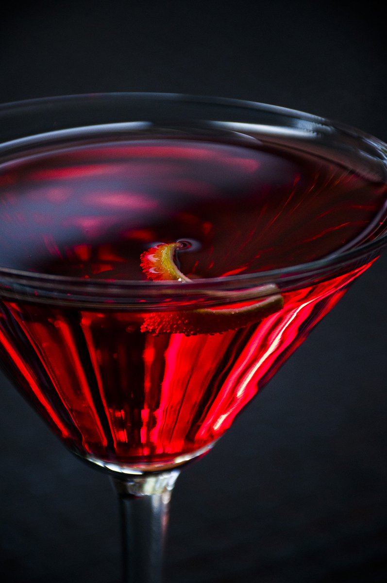 Fiid_Mx's tweet photo. Martini Rojo y Gin Tonic de @CENTRALCENTRAL #SantaFe #CDMX #HotspotMx https://t.co/RExKzOBYGW