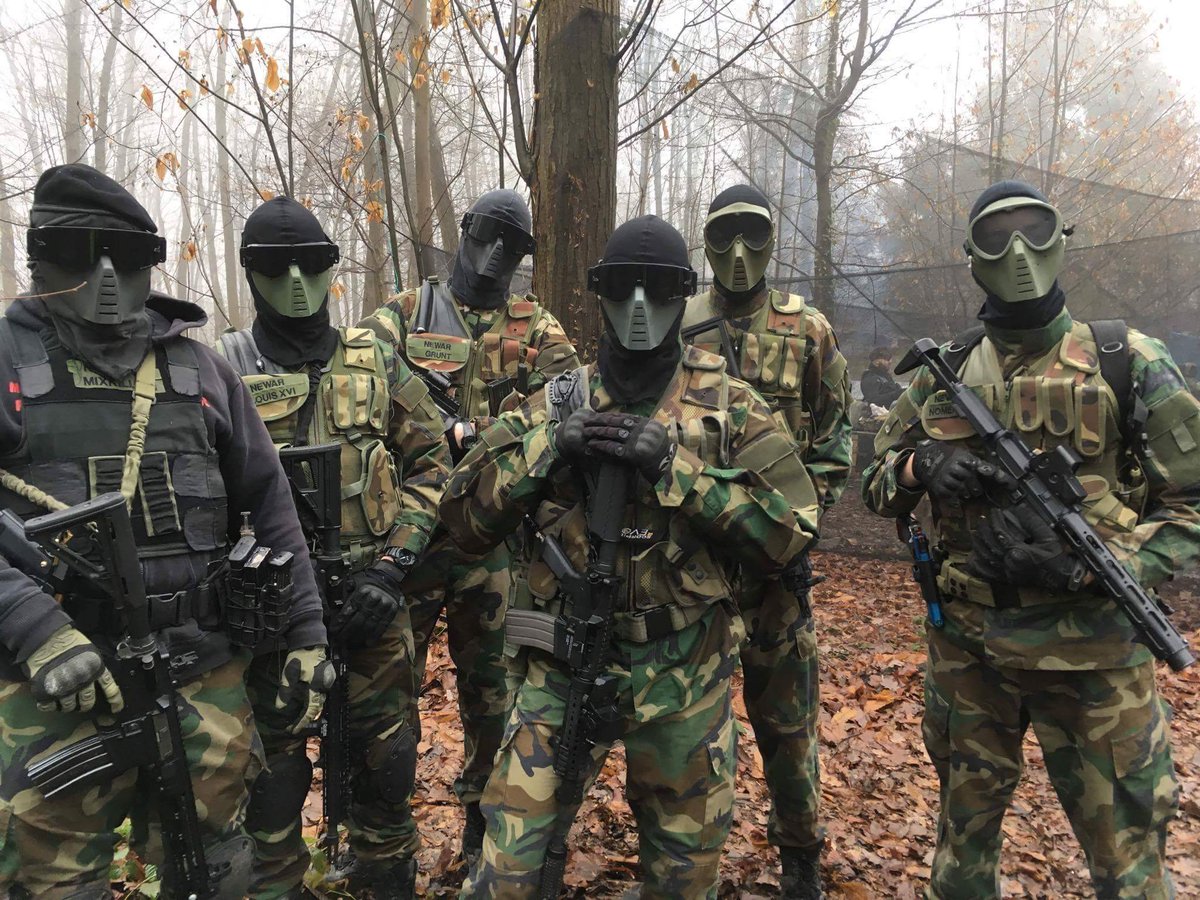NewarAirsoft's tweet photo. Encore une bonne partie chez le Gobelins de Meriel pour bien commencer l'année
@DesyatIdf #airsoft https://t.co/5S3aol4dKJ