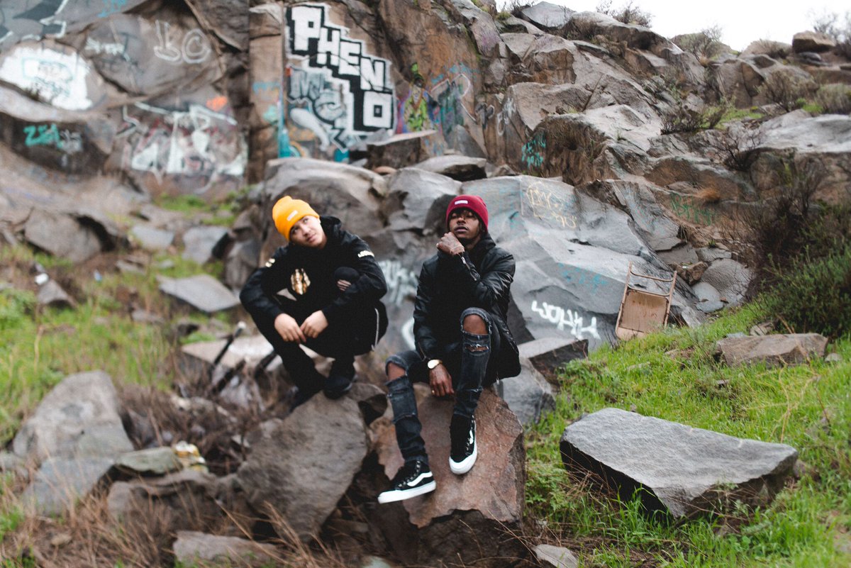 StuntB_YF's tweet photo. Stunt &amp; Shotta #IDSI https://t.co/oyJx63d4RG