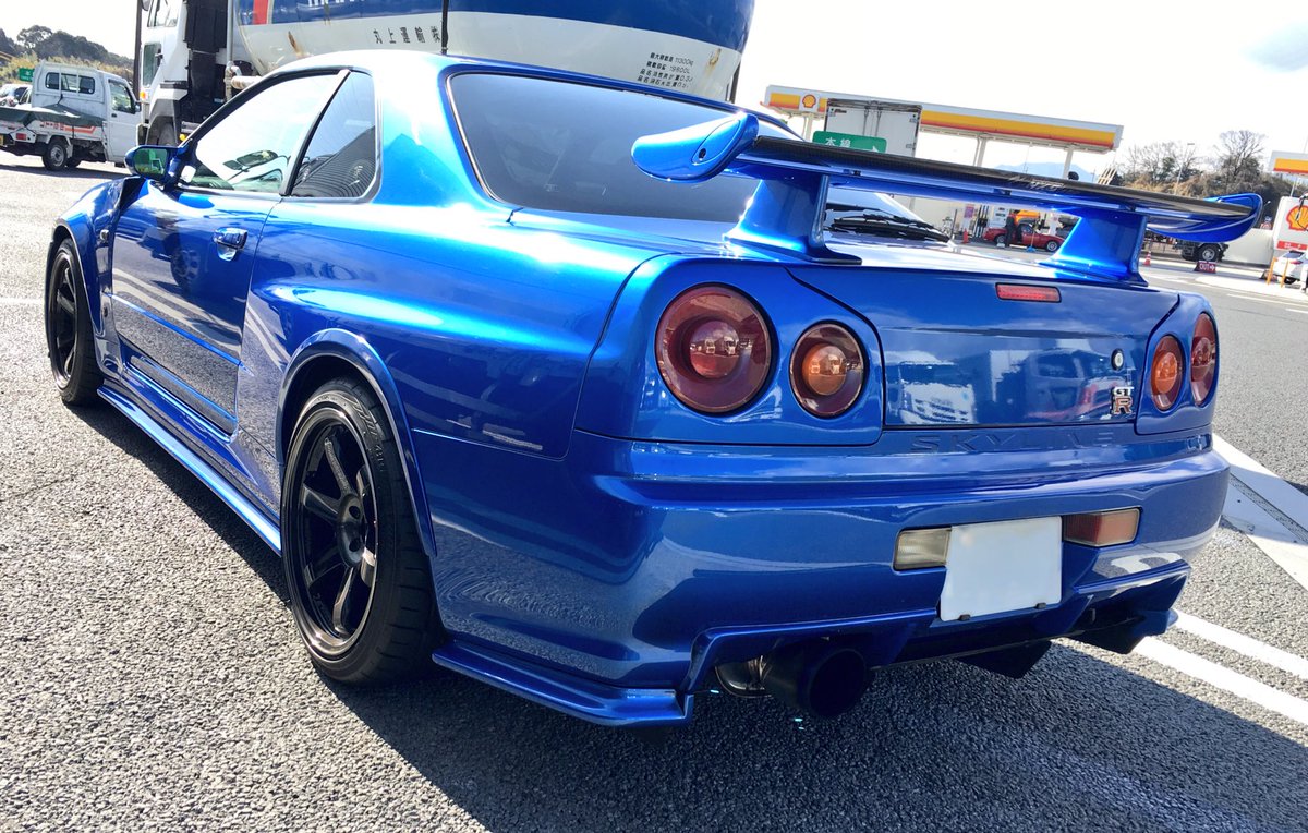 R34格好いいけど 最近の中古車価格が 半端なく高い 今の価格なら絶対買えなかったな 大事に乗ろう Tsugio Matsuda Scoopnest