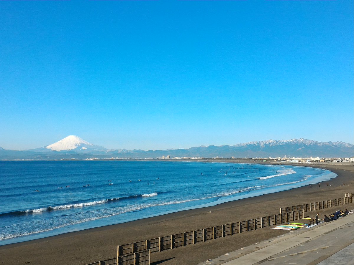Twitter पर 新江ノ島水族館 おはようございます 朝から富士山がきれいに見えます この先しばらく寒い日が続き 空気も乾燥しそうですのでお互い気をつけましょう きょう10日 火 も10時から17時まで 入場は16時まで 開館しております