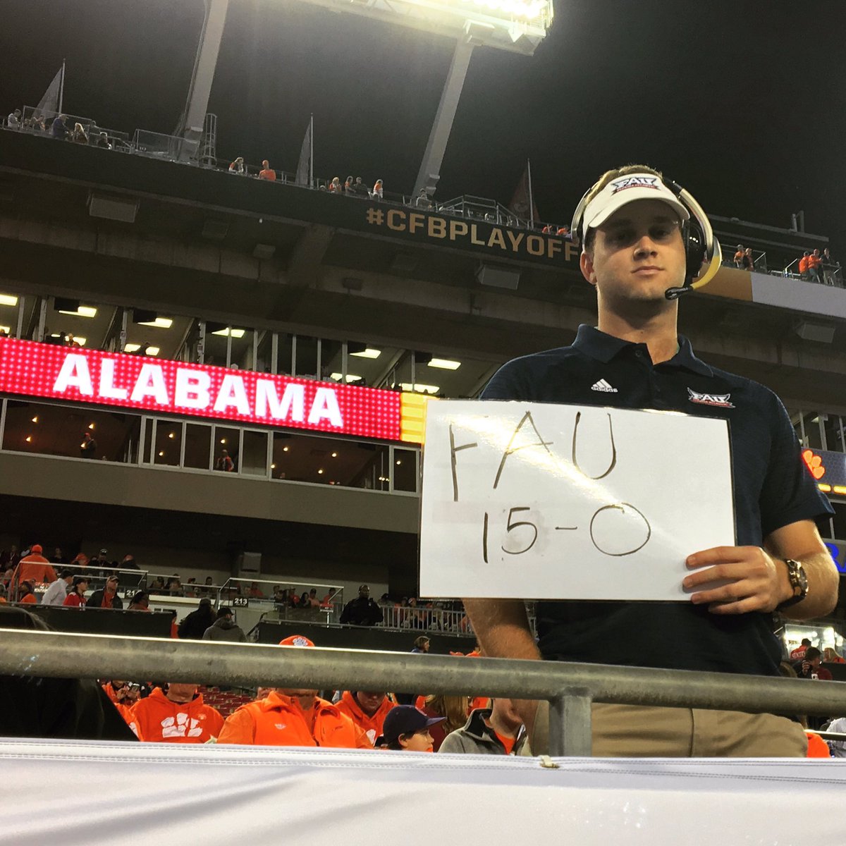 SECNetwork's tweet photo. He's here. https://t.co/TIDu39d4Xo