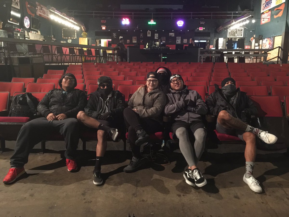 _SCST_'s tweet photo. Currently on tour with @tribaltheory.

#blackout2017 https://t.co/sCSUGDvLvT