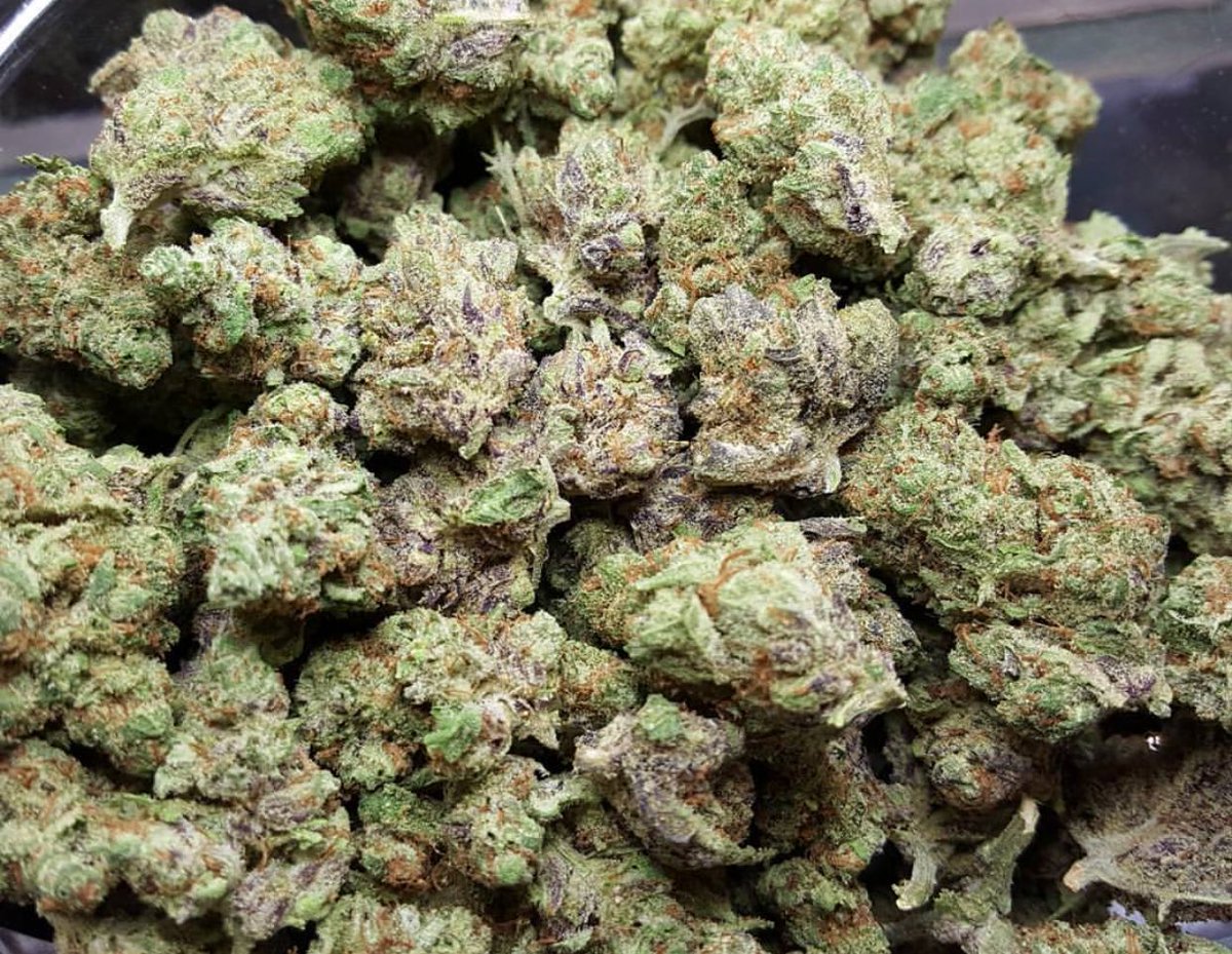 mzstoned's tweet photo. Hemp can produce fuel, yet we are fighting wars over something we can produce ourselves. Hemp fuel is 10 times less toxic than table salt. https://t.co/e3CzgloxmA