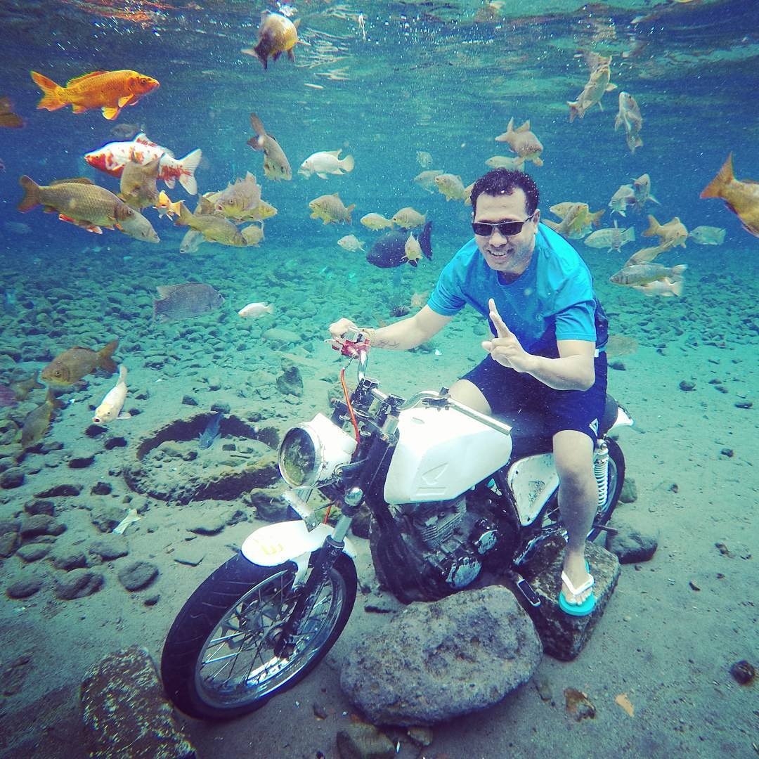 Keren banget gambar nya @itho_tmk 🖒👏❤
Umbul Ponggok Memang Ramah Pelayannanya,Keren Juga Pesonanya. 
#umbulponggok #klaten #comedy