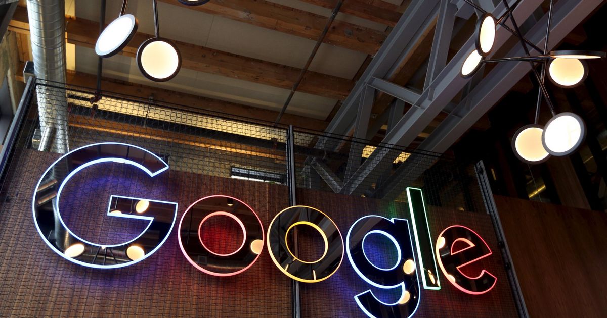 Engadget tweet media