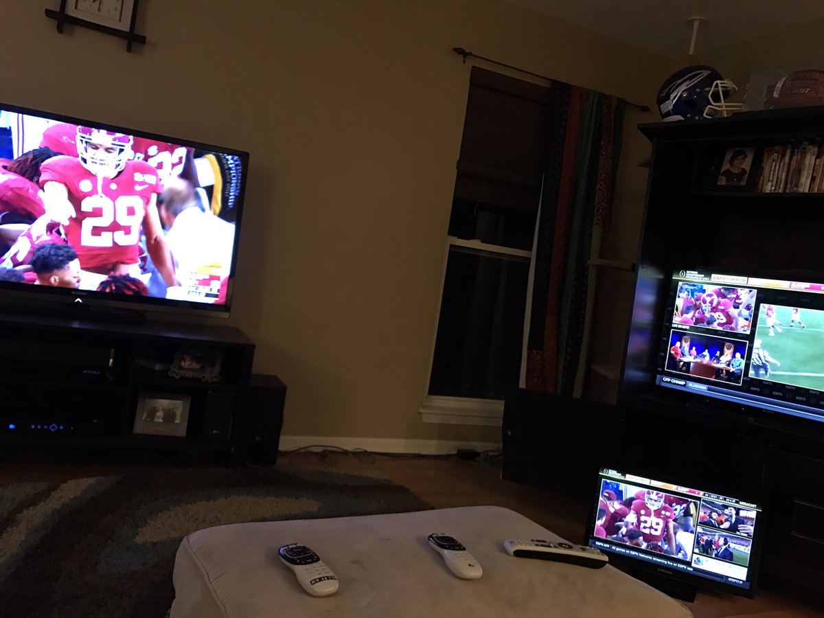CoachMelvin49's tweet image. I'm assuming all my coaching friends are watching the film room channel as well #3tvs #nationalchampionship