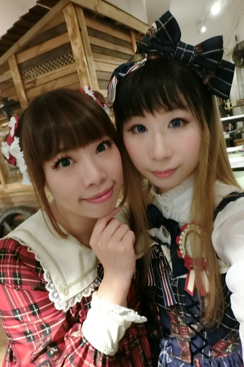 yeevenus's tweet photo. 20161218~British Bear All day breakfast Party #lolitafashion #hklolitgroup #angelicpretty #britishbear #dearceline https://t.co/keap4BYEkp