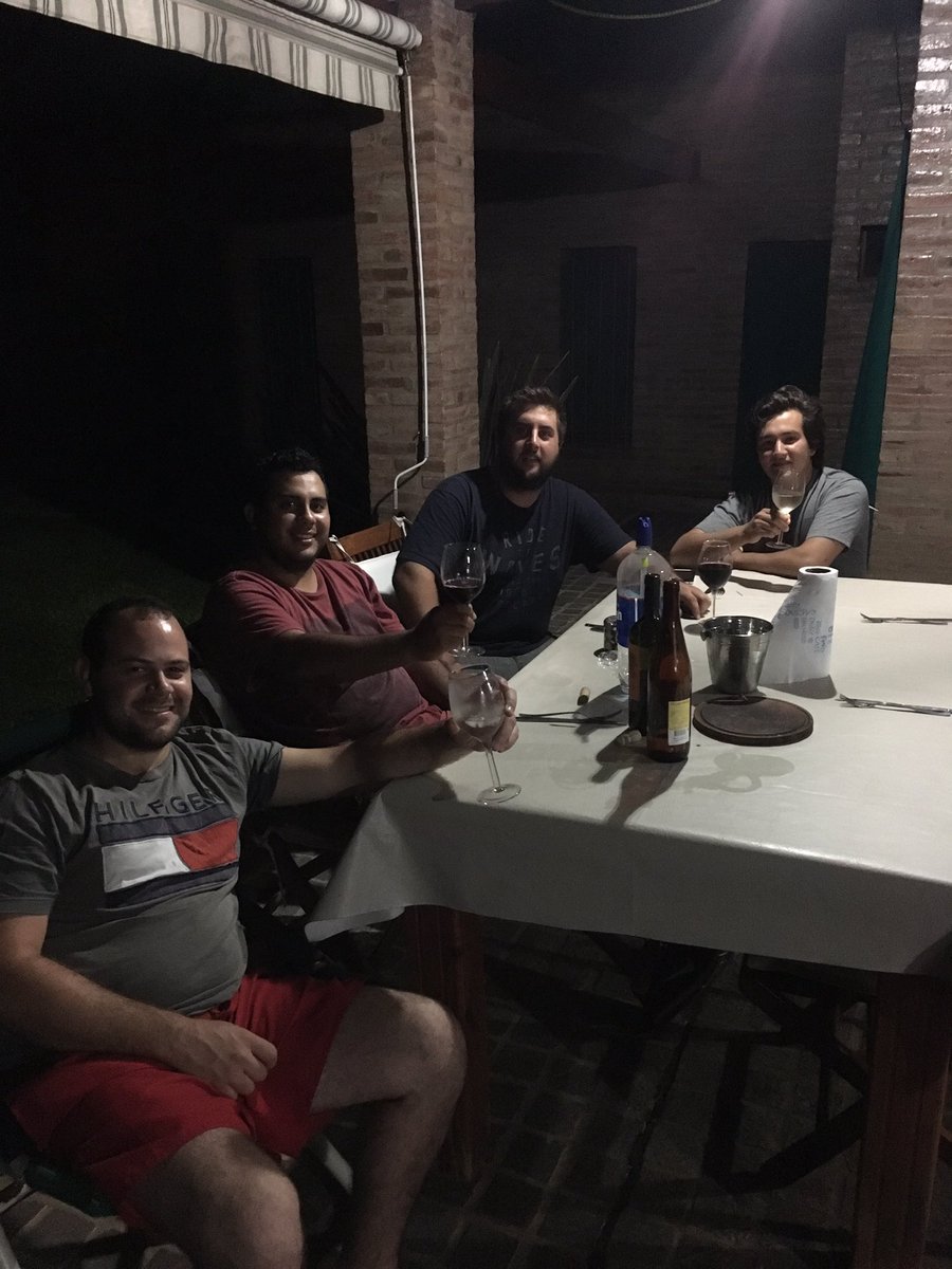 claudiomel1993's tweet photo. #FestivalPais17 !!!! Desde Corralito - Cba !!! #ElKincho https://t.co/STIHeV3aY1