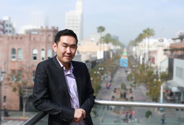 NexGenDreams's tweet photo. Meet Leonard Kim: From Homeless To Personal Branding Expert https://t.co/TnjXt1bfsC https://t.co/66Ln3RbCLY
