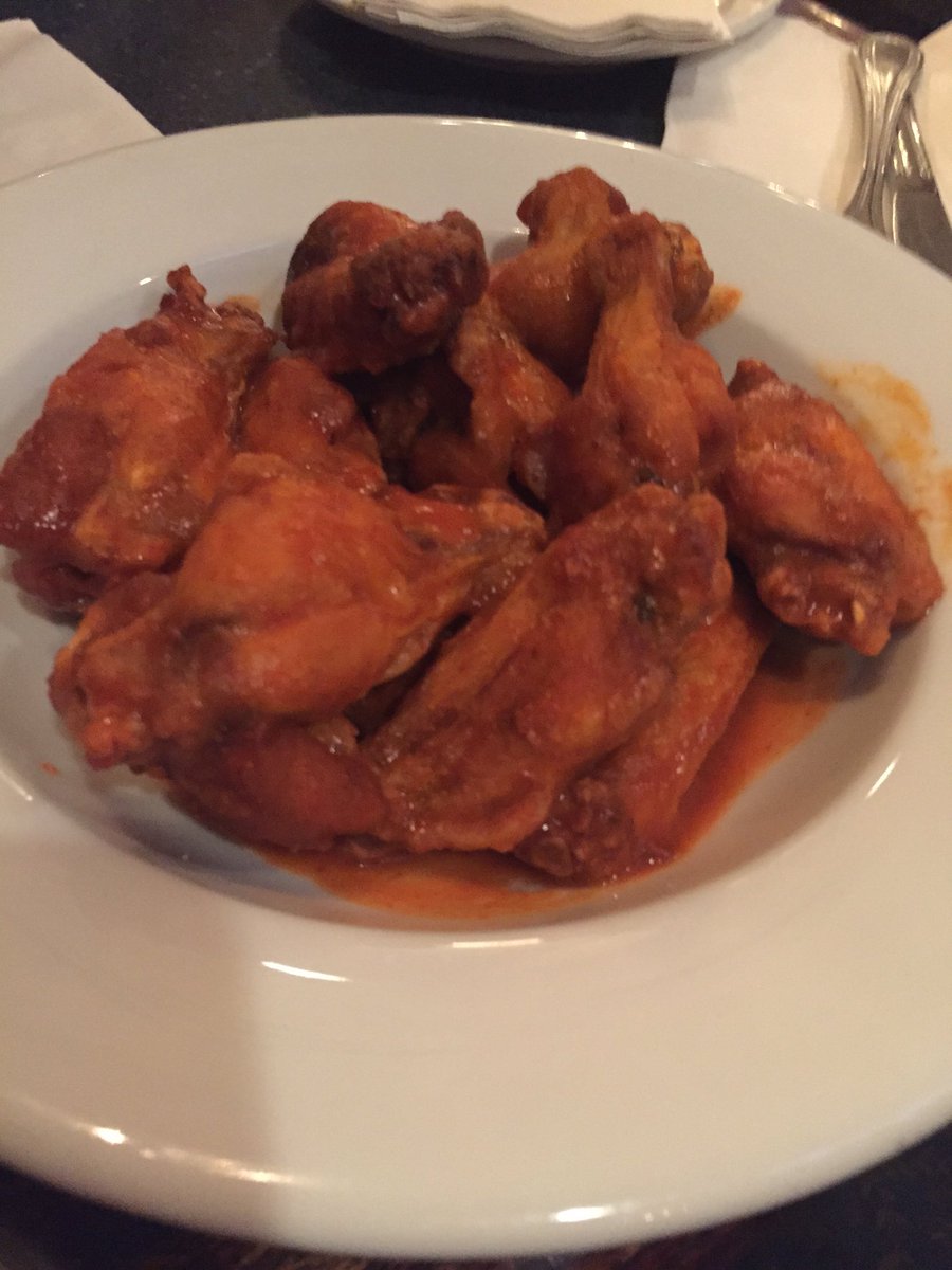 Wings are here ready to eat ! Critique will follow..