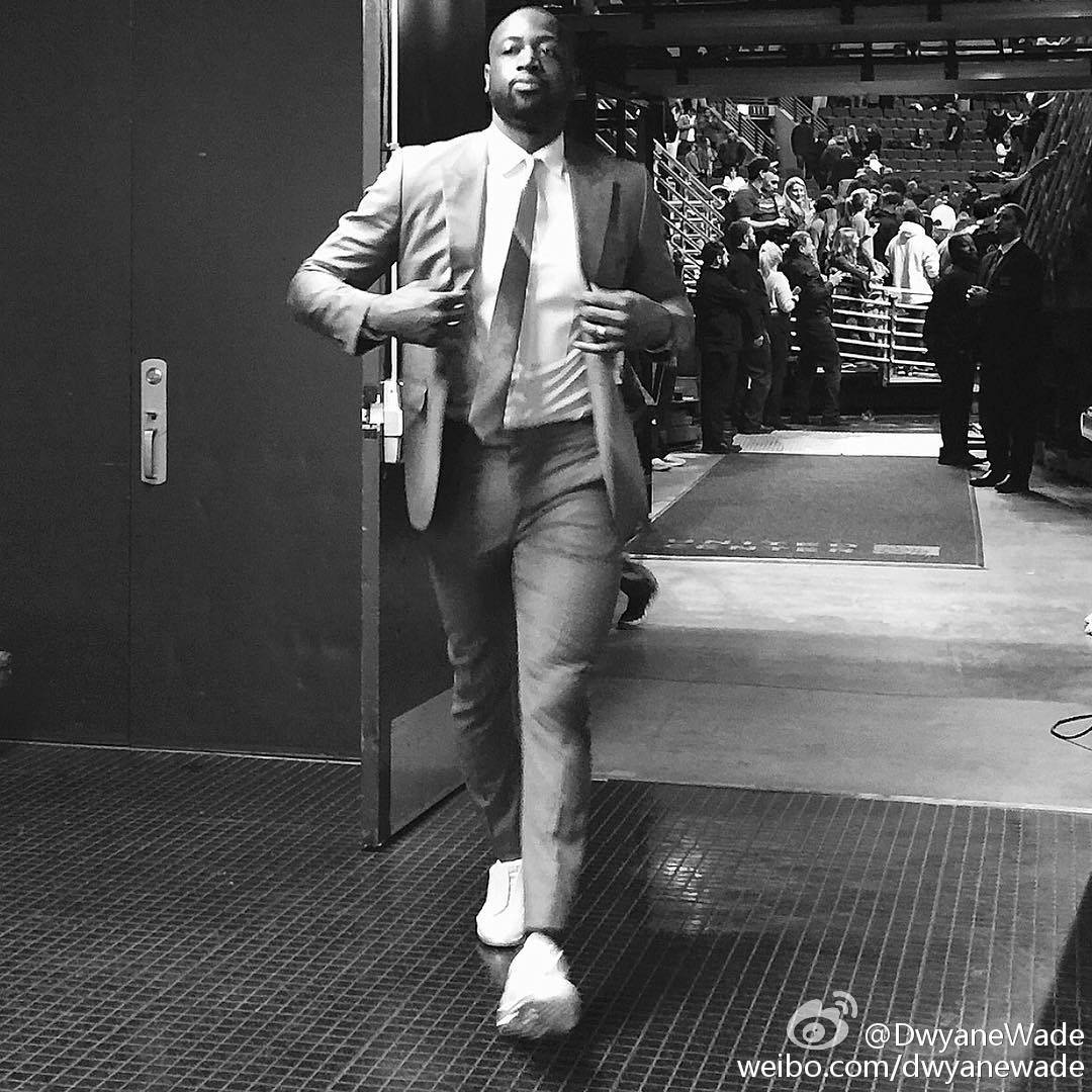 zhjmwow's tweet photo. #NBAVote Dwyane Wade https://t.co/sp2LtK9YOT