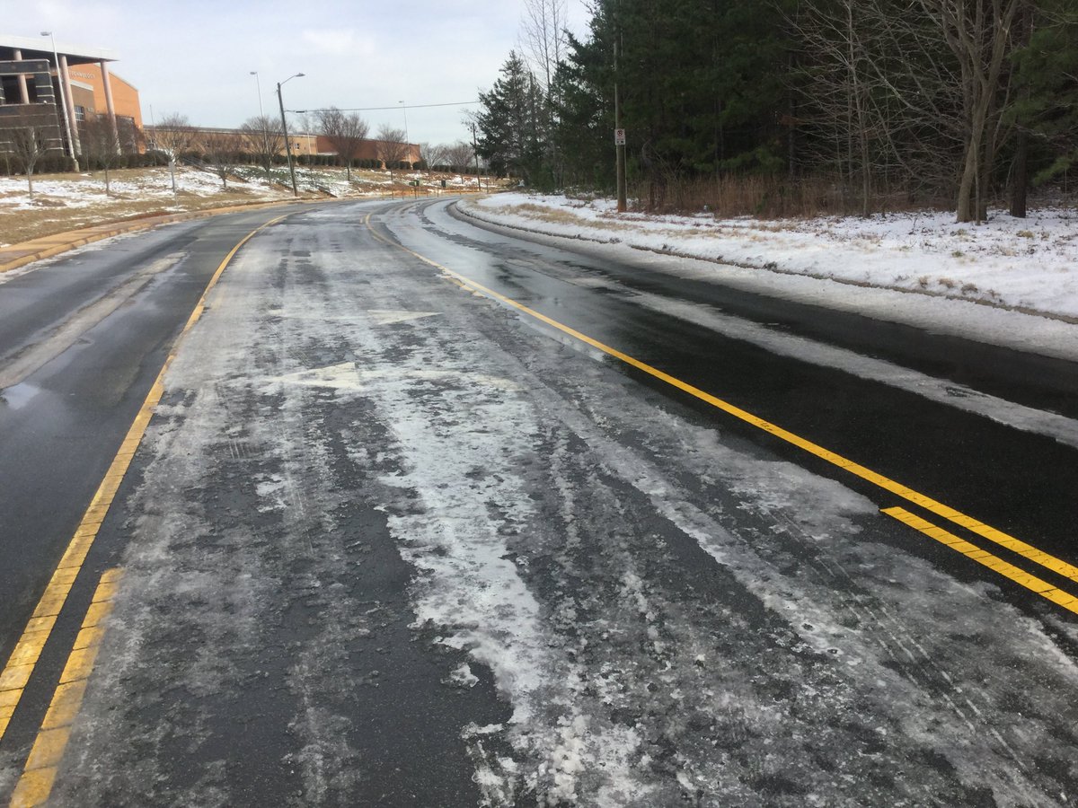 CharMeckSchools's tweet photo. Here's a bit of what we're seeing. There is ice at over 50 schools across all 9 learning communities. Full gallery: https://t.co/5m1DSYAvoU https://t.co/OKmMWIPnp7
