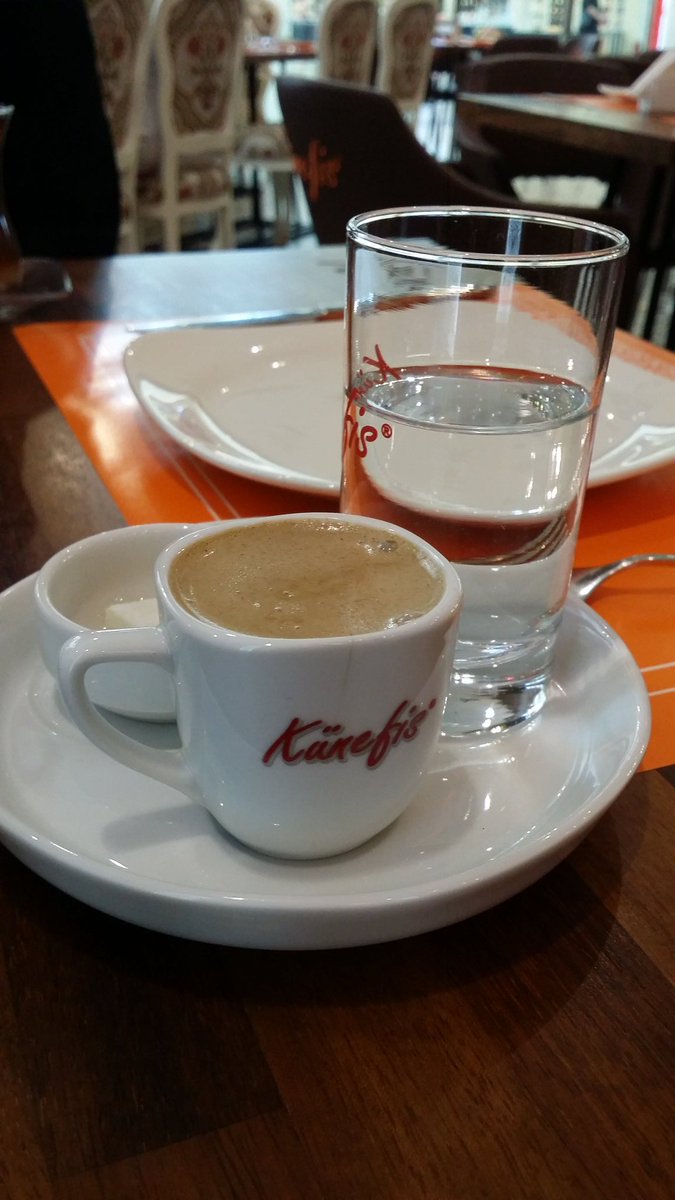 #صباح_القهوه على اني ما احبها