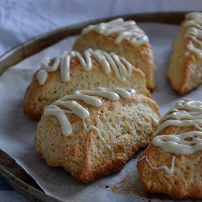 Mardi c'est scones ! heureducream.com/scones-citron-…