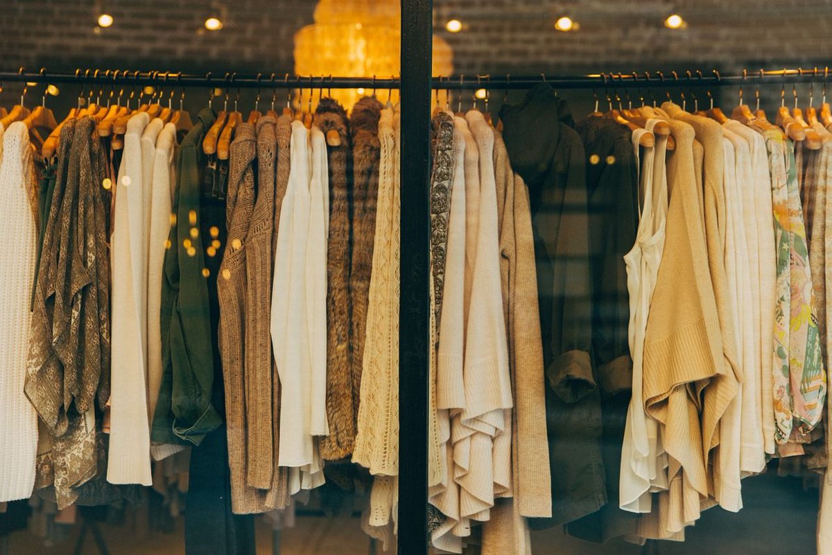 DealStreetAsia's tweet photo. India: Fashion marketplace Coutloot buys local rival Once Again Store https://t.co/lb5BAc2bl9 https://t.co/Kv7tX1cVrd