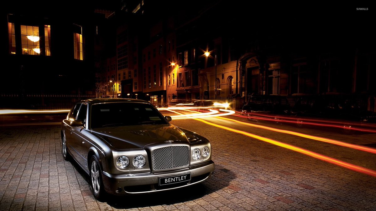 The <a href="/BentleyMotors/">Bentley Motors</a> #Arnage - The very definition of "An iron fist in a velvet glove". What a fantastically menacing yet enchanting beast!