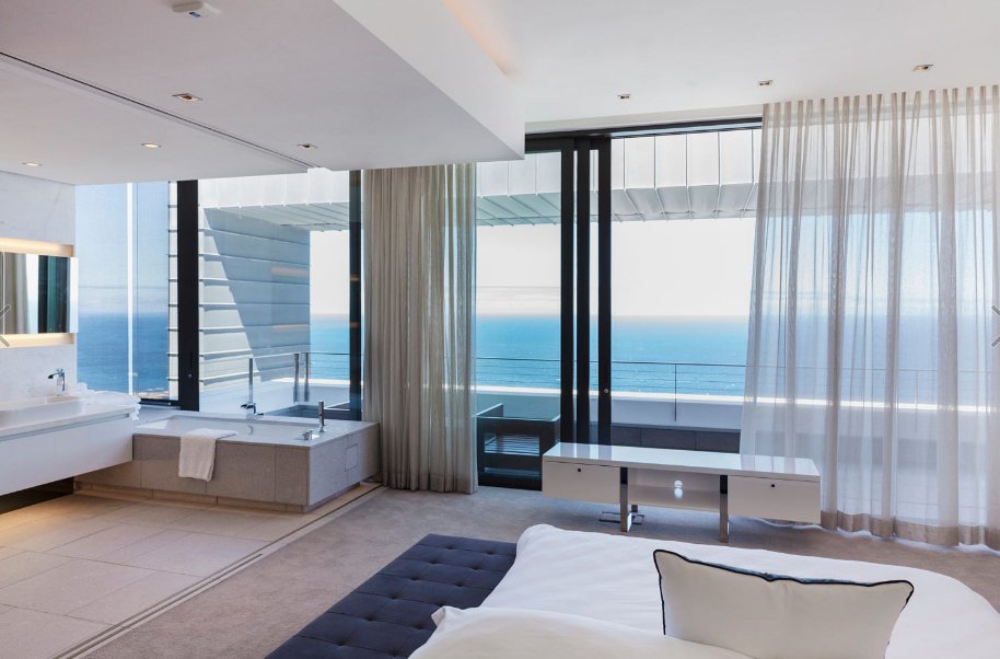 zitateam's tweet photo. When waking up, I see the sea from my bed <3
#zita #zitateam #sea #bed https://t.co/VY3T4nzf1j