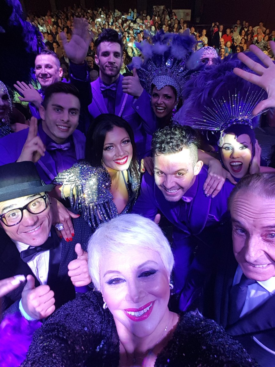 Carmen_LaLeona's tweet photo. Éxito en la gran revista de mar del plata talento puro https://t.co/AtTOxK6VlM