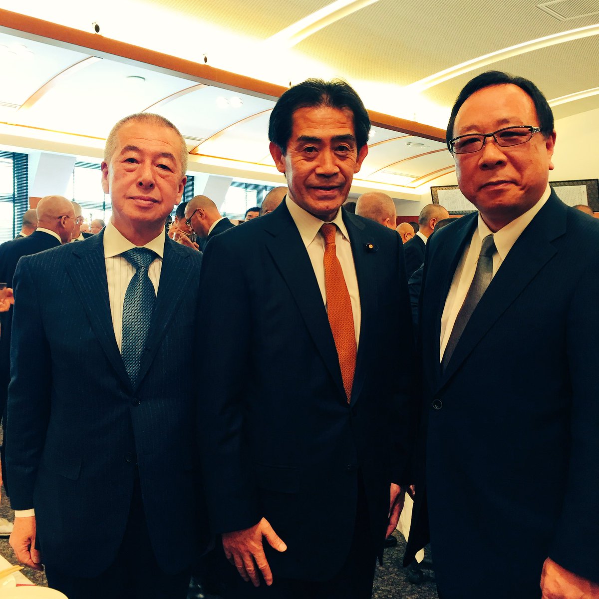 9日立正大学学園 古賀良皓理事長、立正大学 齋藤昇学長と懇談。ウズベキスタン研究を始めることで合意。ウズベキは旧ソ連。中央アジアの一国。東西