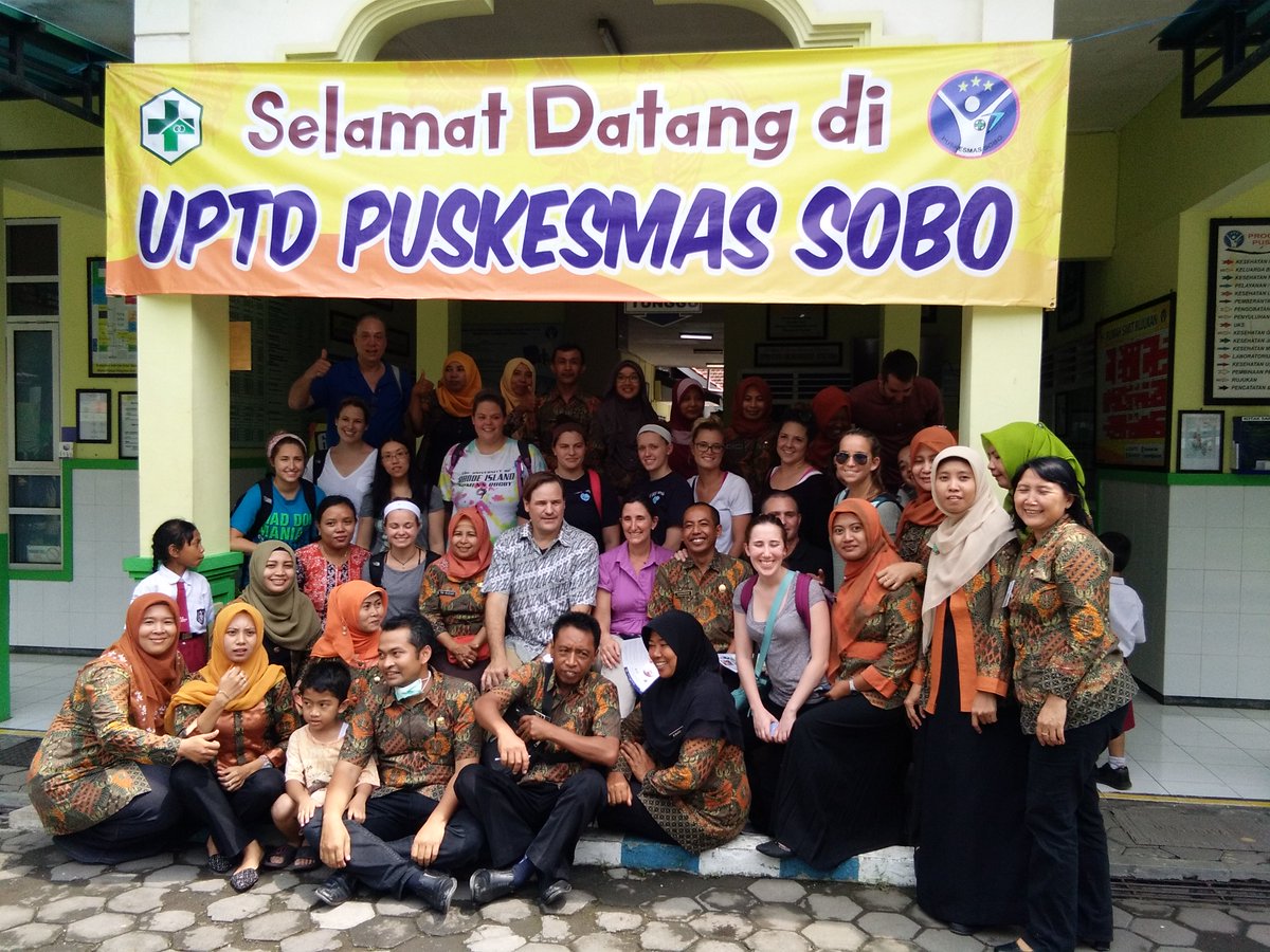 puskesmas_sobo's tweet image. Mendapatkan kunjungan dari @UniversityofRhodeUSA belajar tentang YANKES di UPTD @puskesmas_sobo @a_azwarnas @Rio_WL @KemenkesRI