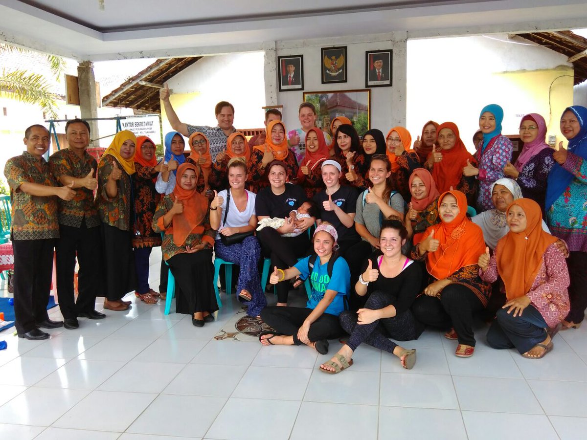 puskesmas_sobo's tweet image. Mendapatkan kunjungan dari @UniversityofRhodeUSA belajar tentang YANKES di UPTD @puskesmas_sobo @a_azwarnas @Rio_WL @KemenkesRI