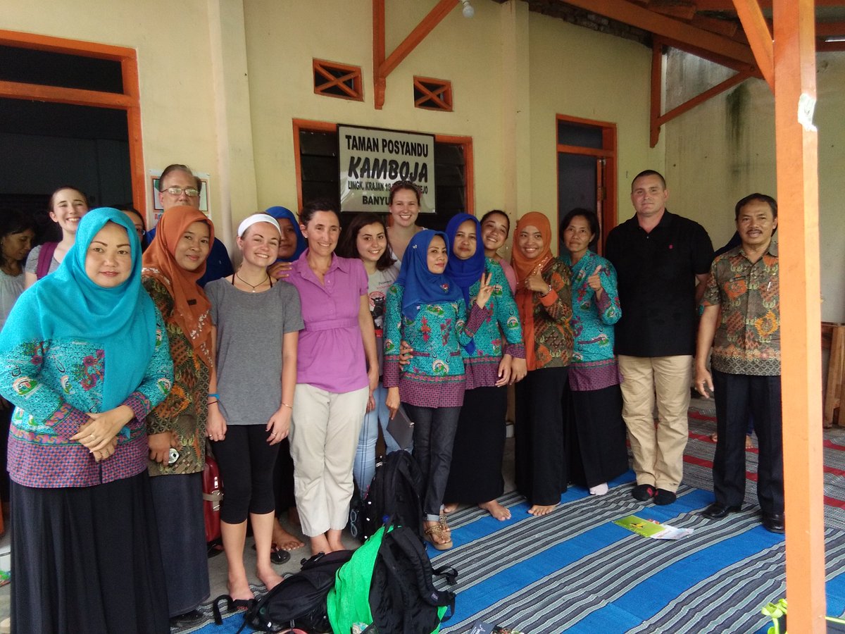 puskesmas_sobo's tweet image. Mendapatkan kunjungan dari @UniversityofRhodeUSA belajar tentang YANKES di UPTD @puskesmas_sobo @a_azwarnas @Rio_WL @KemenkesRI