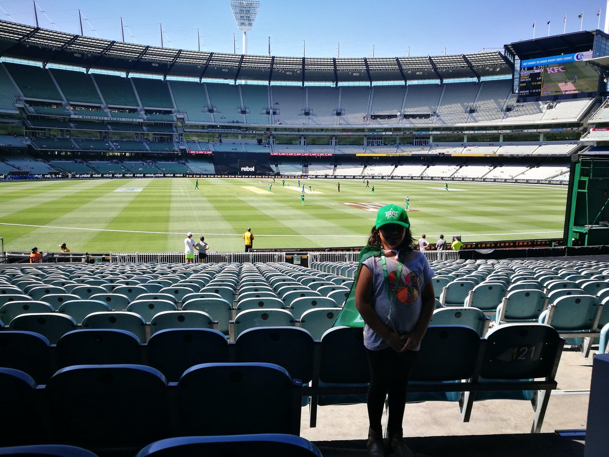 al_madden's tweet photo. Watching the  @StarsWBBL do a great job at @MCG #WBBL02  #BBL06 #MCG #GoStars #GoWStars #GreenTeam https://t.co/m19UTC4mfJ