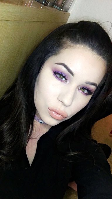 This purple shadow got me feelin some type a way https://t.co/GW10N58BDj<a href="/tag/winteriscoming"class="tags"><span>#winteriscoming</span></a><a href="/tag/harvest16"class="tags"><span>#harvest16</span></a>
