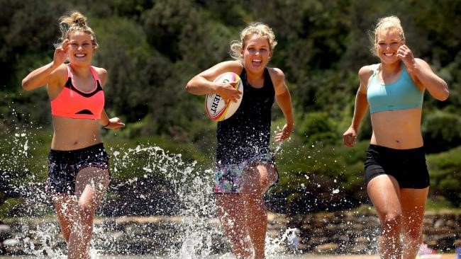 TravoriumClub's tweet photo. Aussie rugby sevens women want to show the ARU that they can attract crowds
Why do I think that wont be a problem ?
#RobVickerman #7sTOUCH https://t.co/cfkfiZwbzp