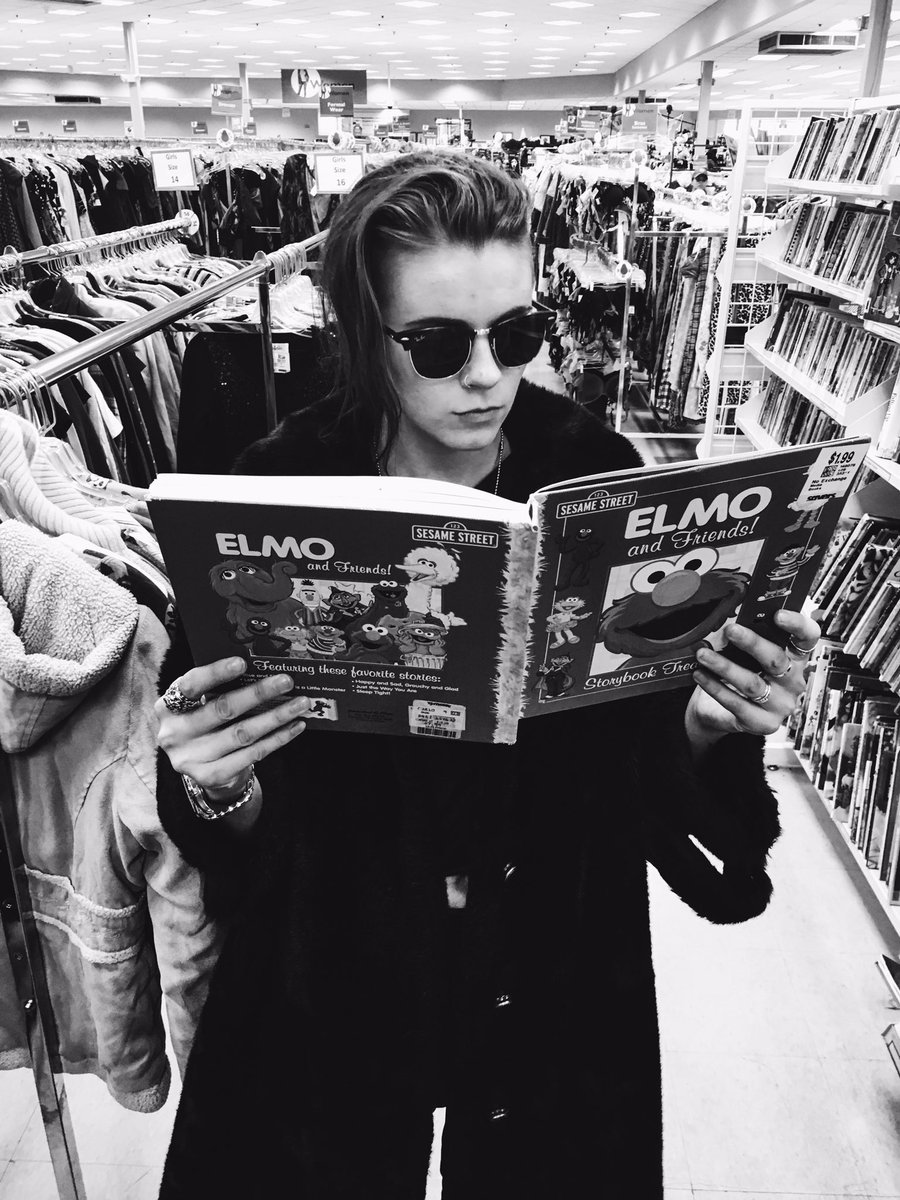 _PVRIS_ tweet picture